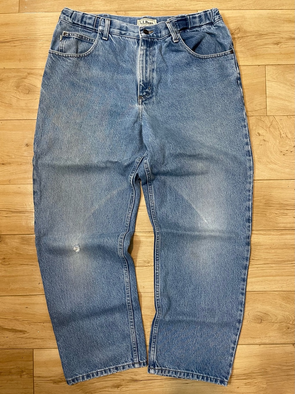 L.L.Bean Men's Relaxed Fit Comfort Waist Blue Denim Jeans